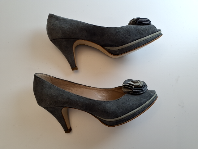 Donna Piu Pumps